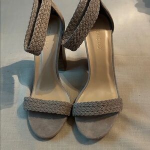 NWOT BAMBOO Women's Beige Braided Heels